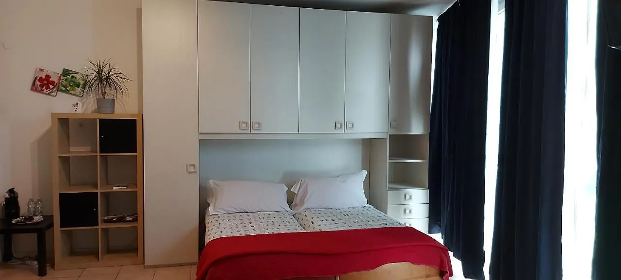 Feel Like Home In Milan 0*,  Italy