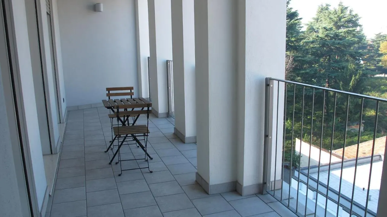 Feel Like Home In Mailand 0*,  Italien